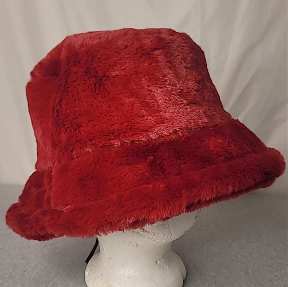 Unisex Fashion Fluffy Plush Bucket Hat Solid Warm Faux Fur Fisherman Cap Red